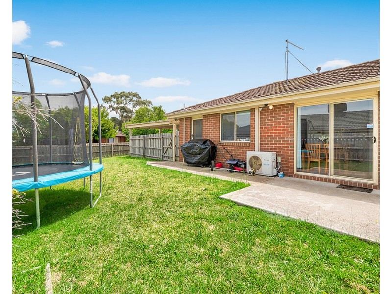 2 Glenleigh Court, Cranbourne North VIC 3977