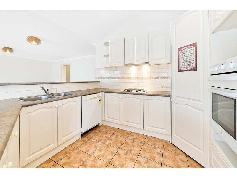 15 Sinatra Way, Cranbourne East VIC 3977