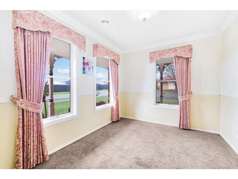 15 Sinatra Way, Cranbourne East VIC 3977