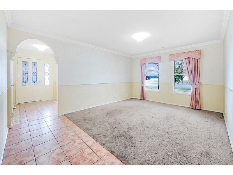 15 Sinatra Way, Cranbourne East VIC 3977