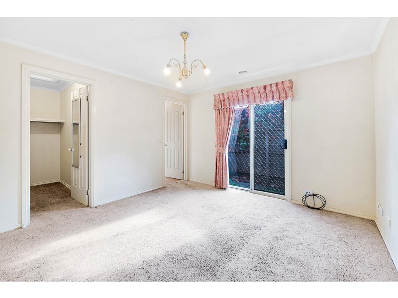 15 Sinatra Way, Cranbourne East VIC 3977