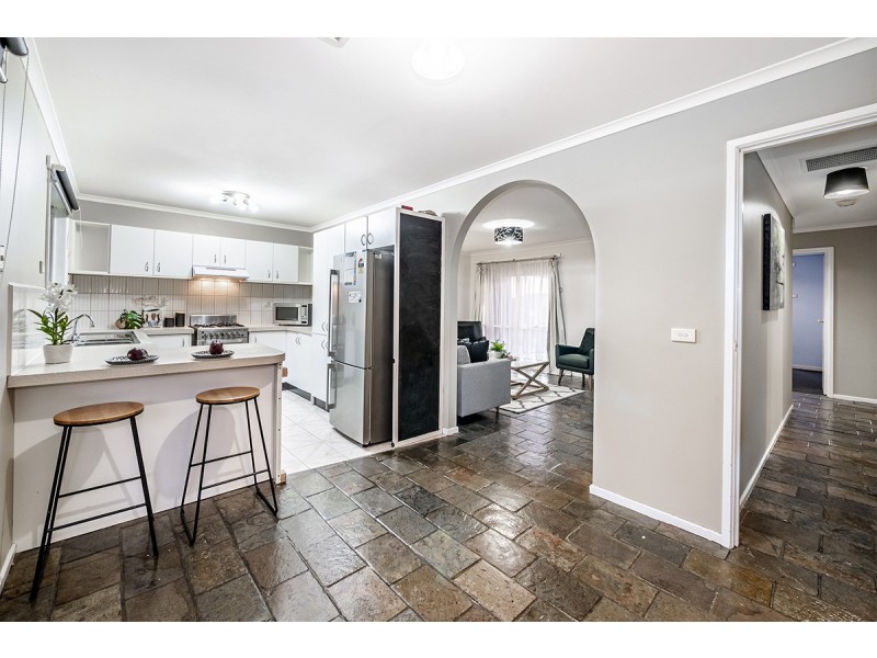 14 Emma Court, Hampton Park VIC 3976