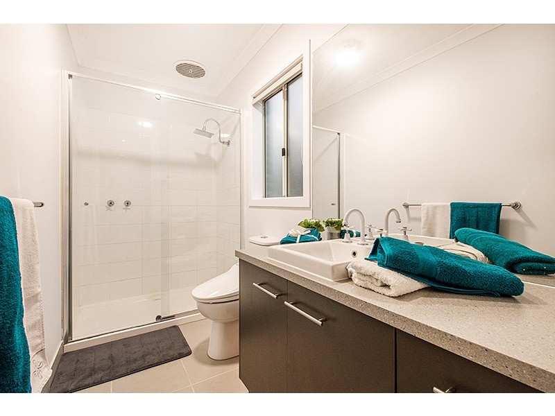 31 Sierra Walk, Cranbourne North VIC 3977