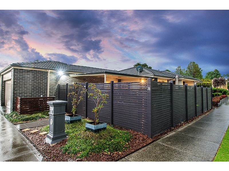 31 Sierra Walk, Cranbourne North VIC 3977