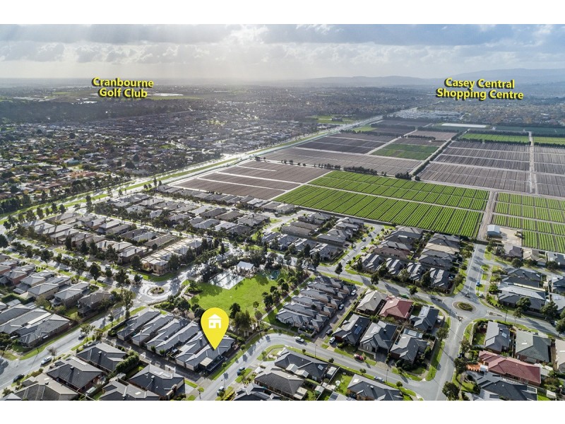 31 Sierra Walk, Cranbourne North VIC 3977