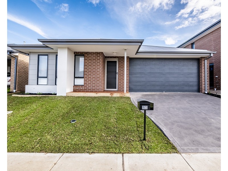 21 Michigan Road, Clyde VIC 3978
