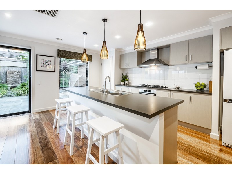 9 Brookwater Parade, Lyndhurst VIC 3975