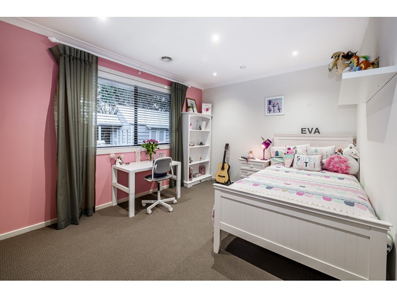 9 Brookwater Parade, Lyndhurst VIC 3975