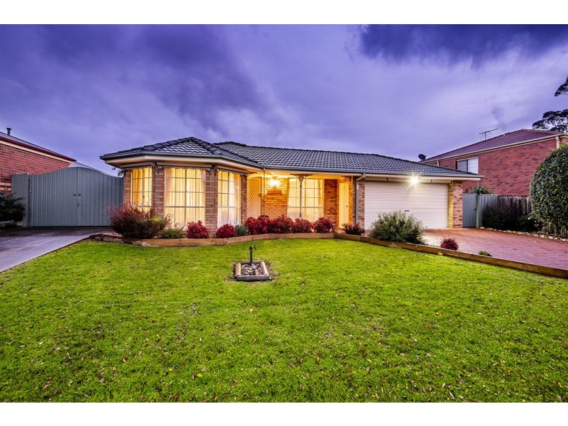 24 Jagger Circuit, Cranbourne East VIC 3977