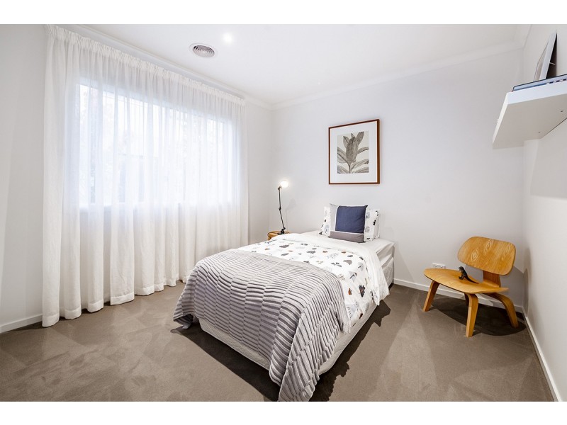 4 Tallrush Street, Clyde North VIC 3978