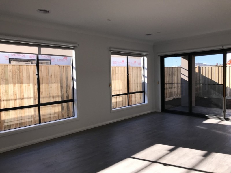 39 Beatrix Circuit, Officer VIC 3809