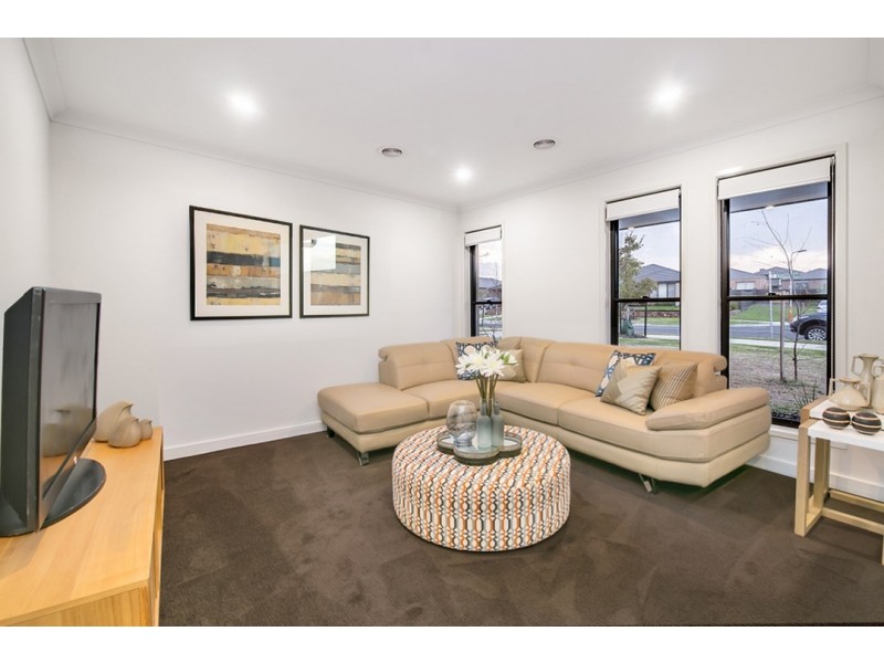 3 Hartleigh Street, Clyde VIC 3978