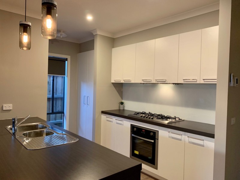 9 Bayview Road, Officer VIC 3809