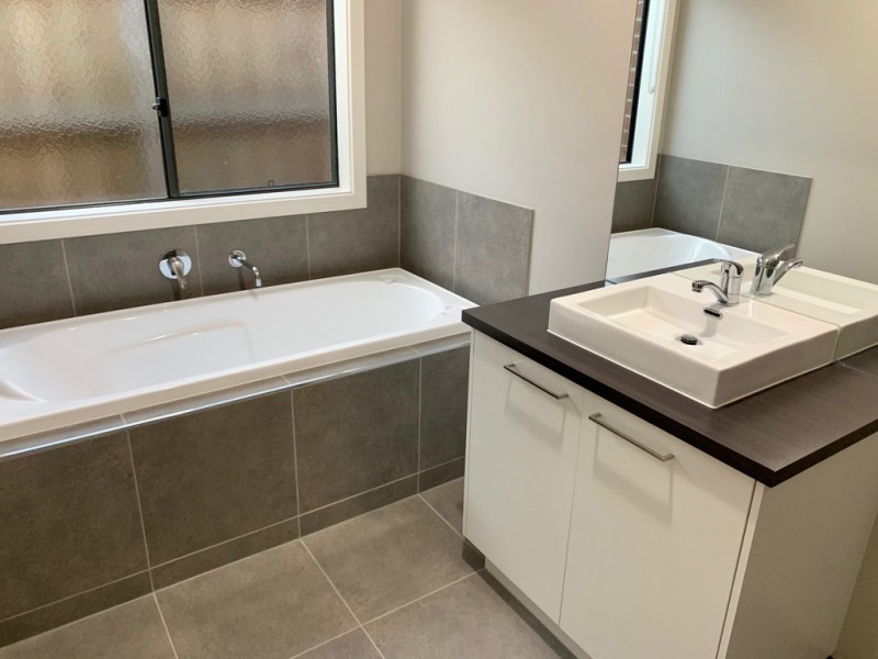 9 Bayview Road, Officer VIC 3809