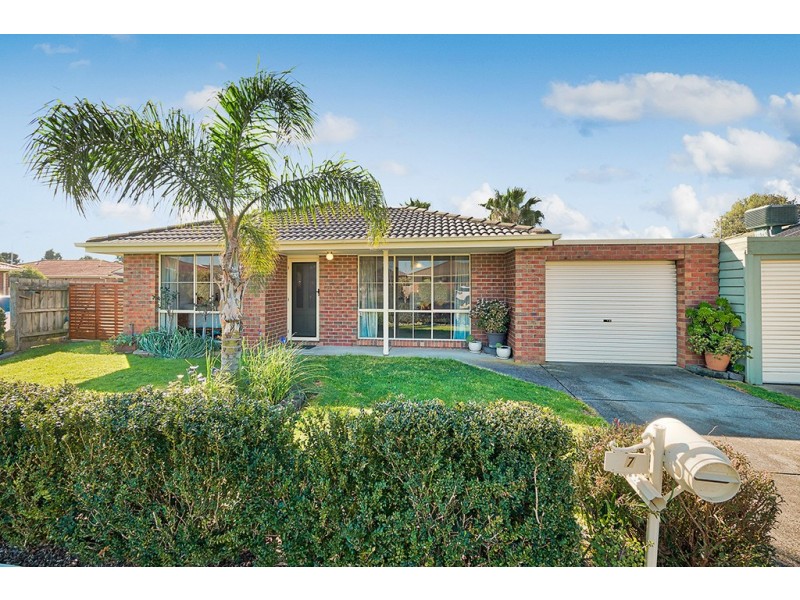 7 Nyah Place, Cranbourne West VIC 3977