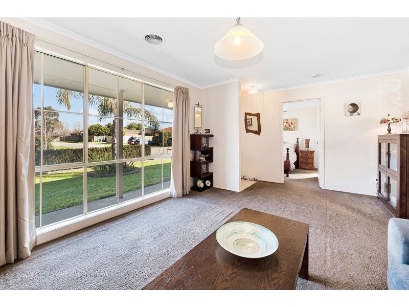 7 Nyah Place, Cranbourne West VIC 3977