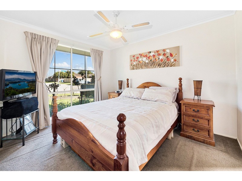 7 Nyah Place, Cranbourne West VIC 3977