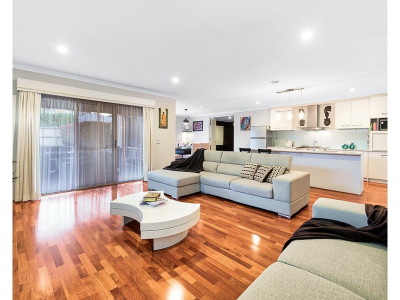 4 Blue Peppermint Court, Lyndhurst VIC 3975