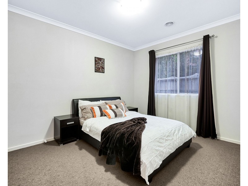 4 Blue Peppermint Court, Lyndhurst VIC 3975