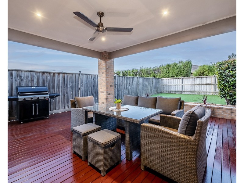 4 Blue Peppermint Court, Lyndhurst VIC 3975