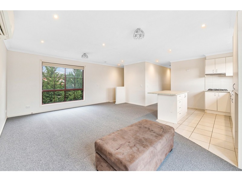 39 Lake View Drive, Narre Warren South VIC 3805