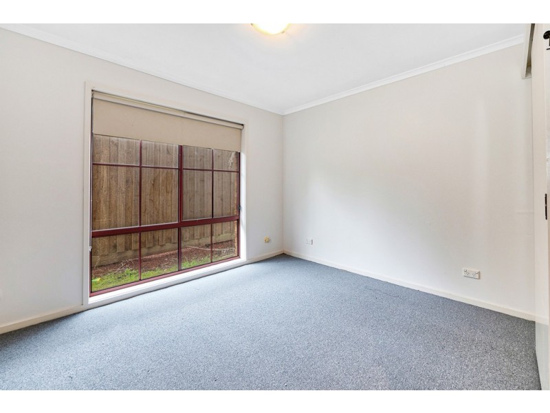 39 Lake View Drive, Narre Warren South VIC 3805