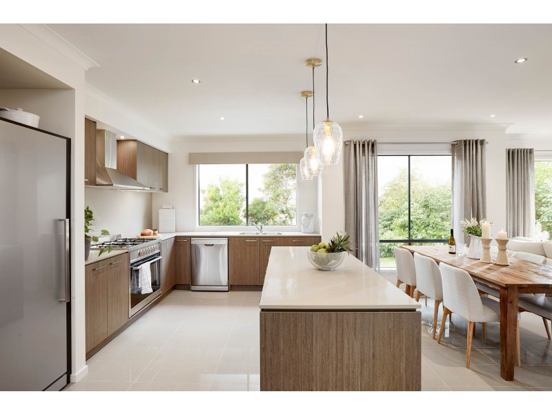 16 Welsh Crescent, Clyde North VIC 3978