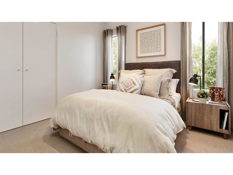 16 Welsh Crescent, Clyde North VIC 3978