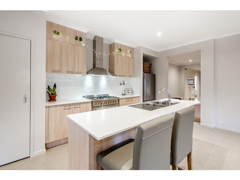 18 Anfield Road, Clyde North VIC 3978