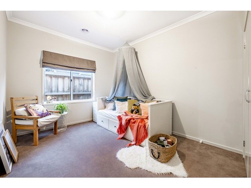 18 Anfield Road, Clyde North VIC 3978