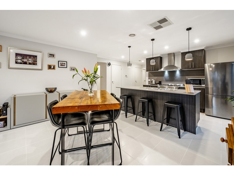 40 Green Gully Road, Clyde VIC 3978