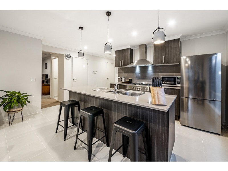 40 Green Gully Road, Clyde VIC 3978