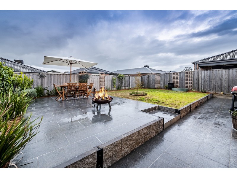 40 Green Gully Road, Clyde VIC 3978