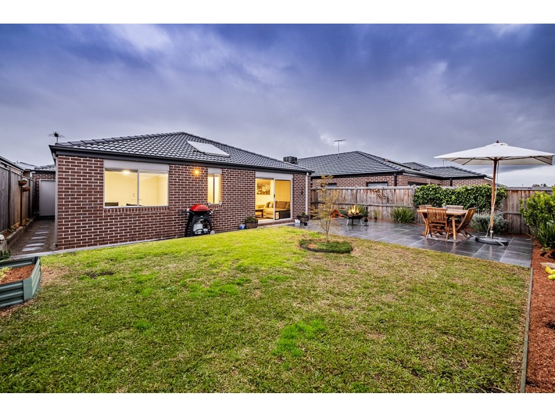 40 Green Gully Road, Clyde VIC 3978