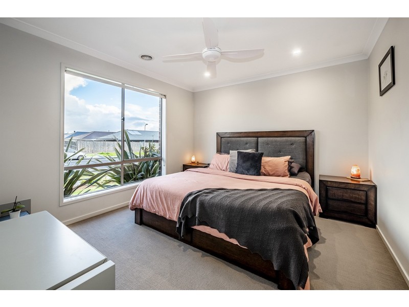 40 Green Gully Road, Clyde VIC 3978