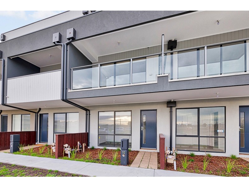 33 Bianca Court, Pakenham VIC 3810