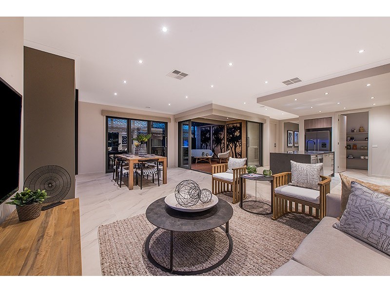 12 Moxham Drive, Clyde North VIC 3978