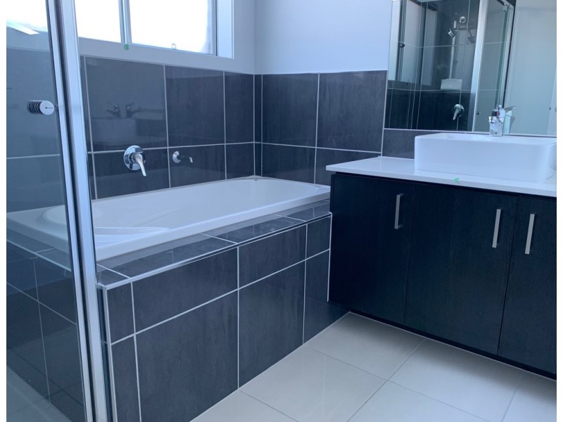 20 Shirley Street, Pakenham VIC 3810