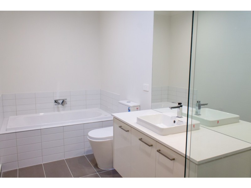 17 Kissena Walk, Point Cook VIC 3030