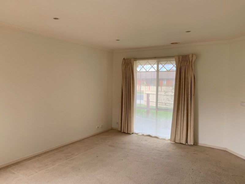 10 Brindalee Place, Cranbourne East VIC 3977