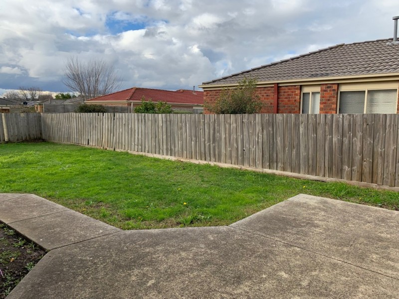 10 Brindalee Place, Cranbourne East VIC 3977