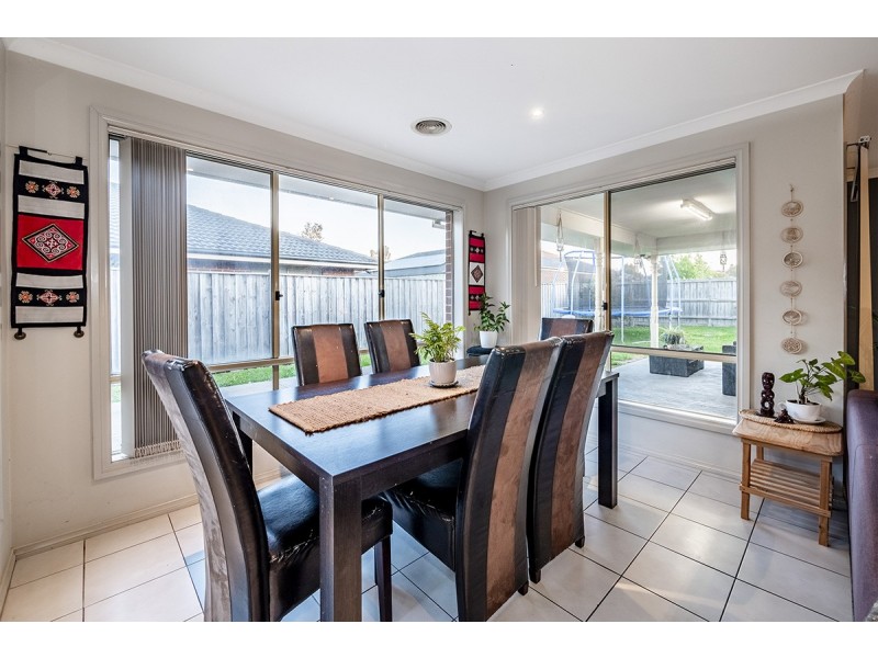 13 Donohue Street, Cranbourne East VIC 3977