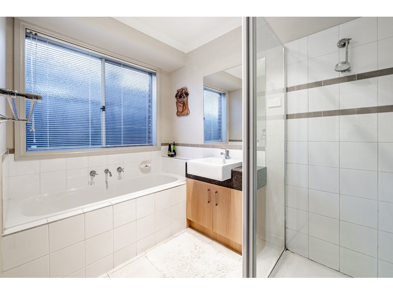 13 Donohue Street, Cranbourne East VIC 3977