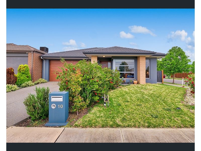 10 Watford Avenue, Cranbourne West VIC 3977
