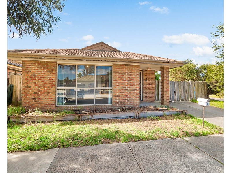 2 Jacinta Drive, Cranbourne West VIC 3977