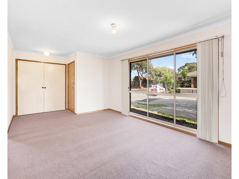 2 Jacinta Drive, Cranbourne West VIC 3977