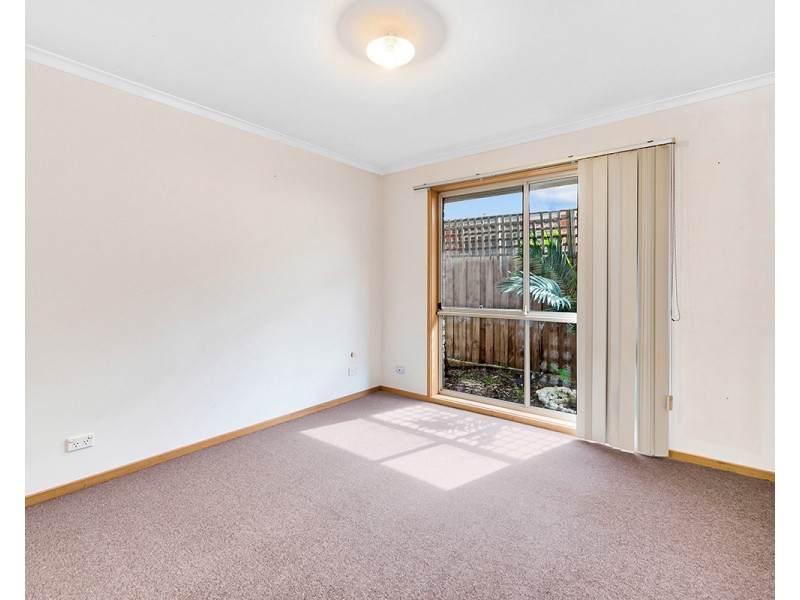 2 Jacinta Drive, Cranbourne West VIC 3977