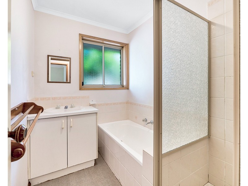 2 Jacinta Drive, Cranbourne West VIC 3977