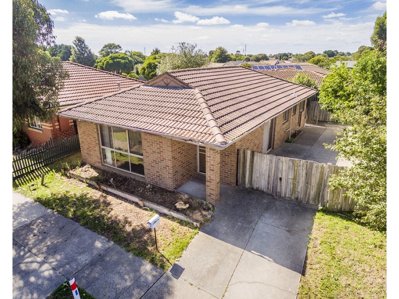 2 Jacinta Drive, Cranbourne West VIC 3977