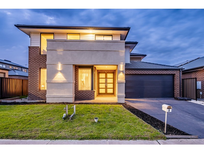 3 Hollingrove Avenue, Clyde North VIC 3978